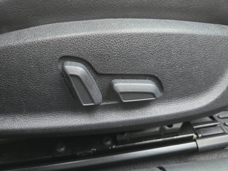 2011 Audi A4 2.0T quattro Avant Prestige