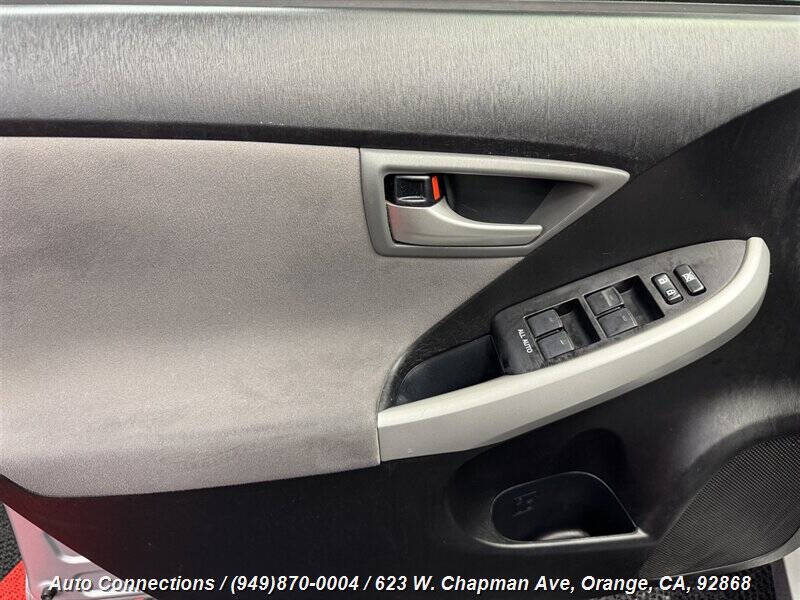 2013 Toyota Prius Two