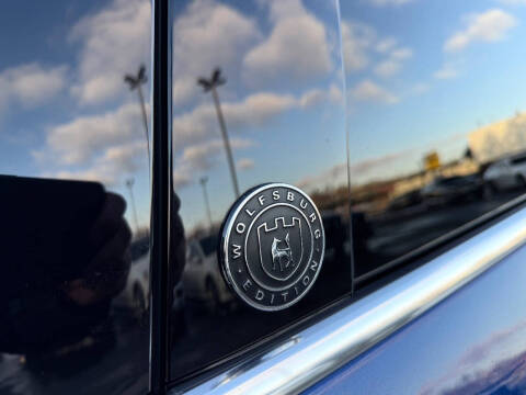 2017 Volkswagen Touareg V6 Wolfsburg