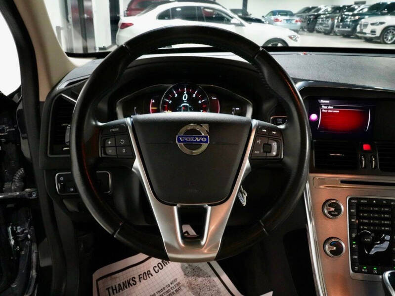 2017 Volvo XC60 T5 Dynamic