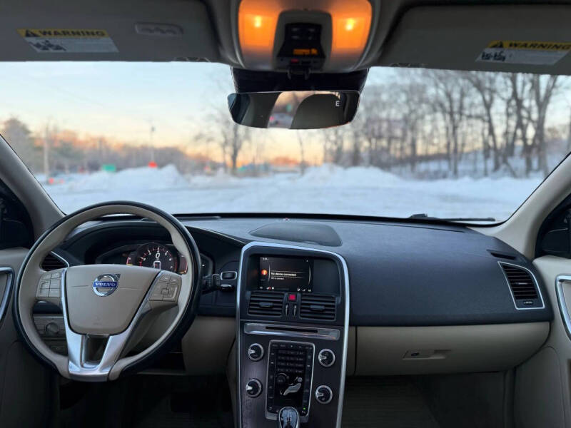 2015 Volvo XC60 T5 Drive-E Platinum