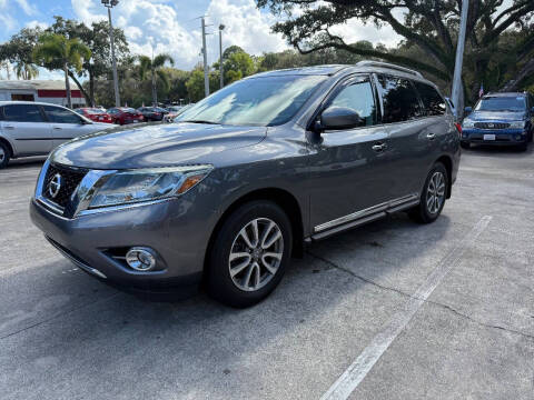 2015 Nissan Pathfinder for sale at STEPANEK'S AUTO SALES & SERVICE INC. in Vero Beach FL