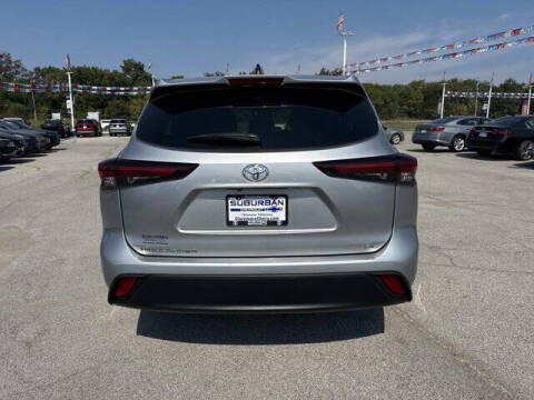 2024 Toyota Highlander LE