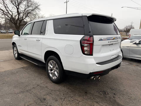 2023 Chevrolet Suburban Premier