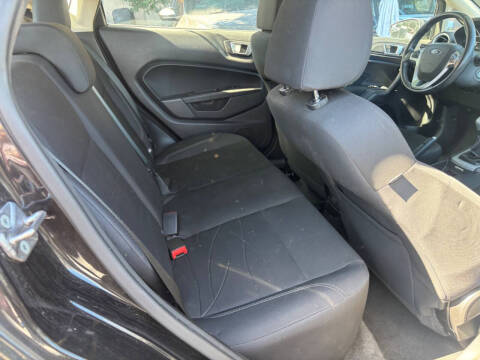 2015 Ford Fiesta SE