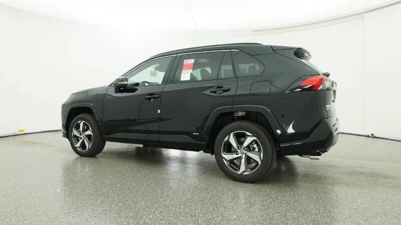 2025 Toyota RAV4 Plug-in Hybrid SE