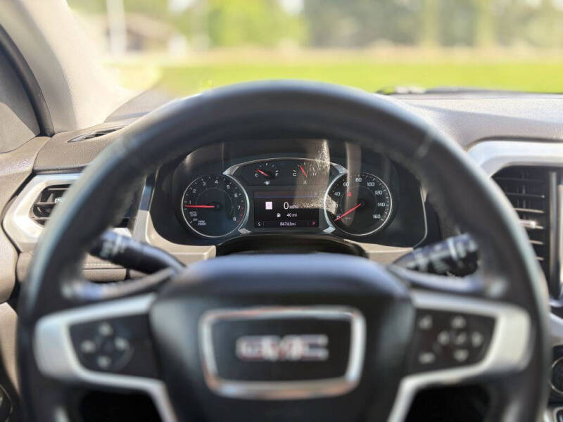 2020 GMC Acadia SLT