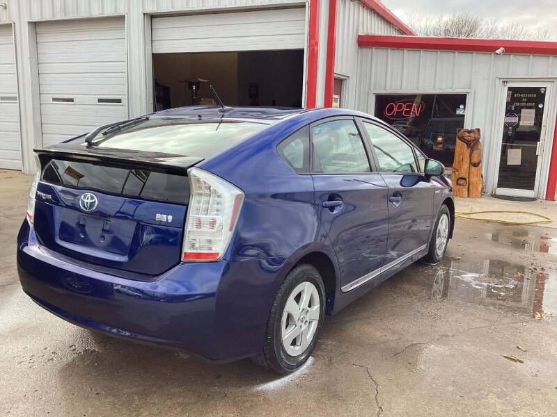 2011 Toyota Prius Two