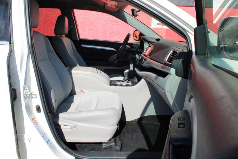 2015 Toyota Highlander LE Plus