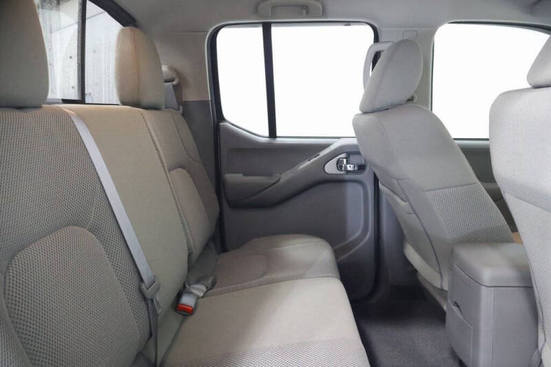 2021 Nissan Frontier SV