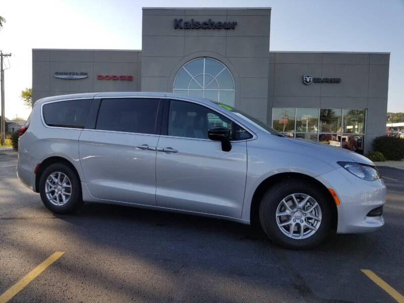 2026 Chrysler Voyager LX