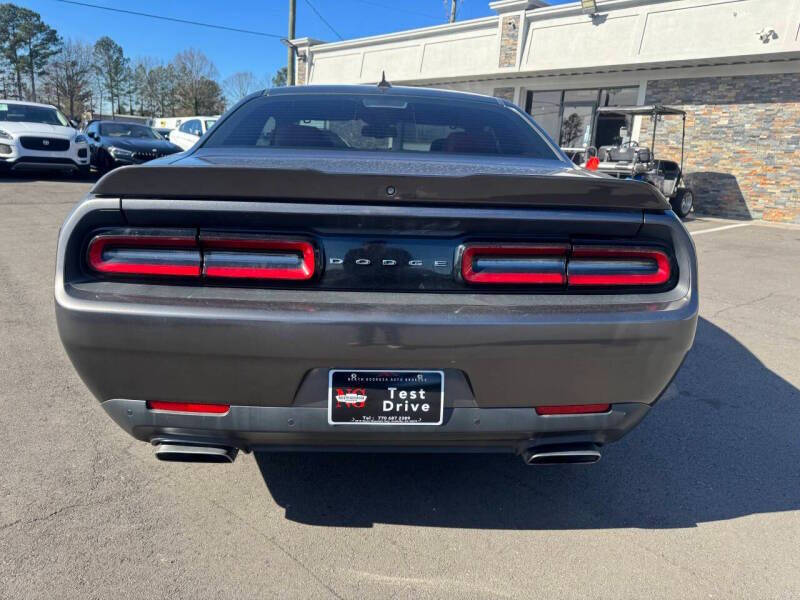2017 Dodge Challenger R/T Plus