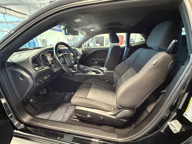 2021 Dodge Challenger SXT