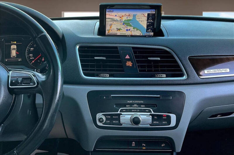 2017 Audi Q3 2.0T quattro Premium Plus