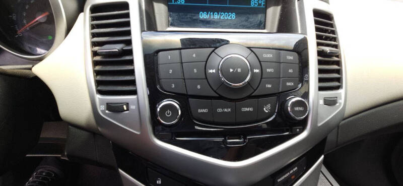 2011 Chevrolet Cruze LS
