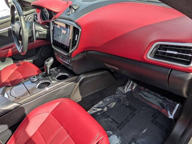 2022 Maserati Ghibli Modena