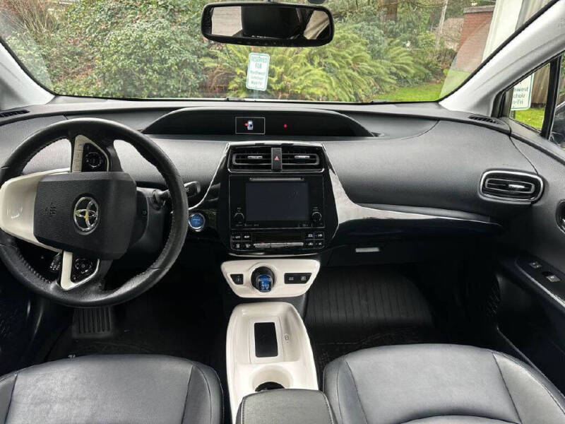 2016 Toyota Prius Four
