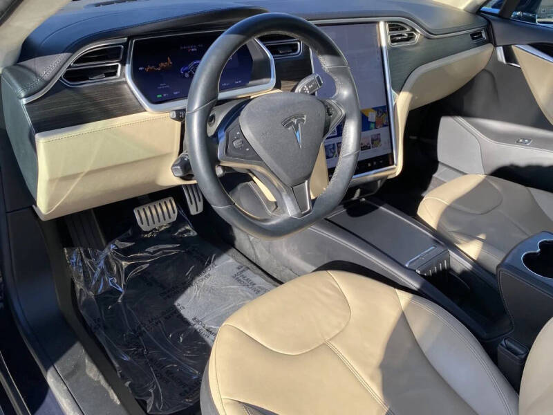 2014 Tesla Model S