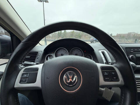 2012 Volkswagen Routan S