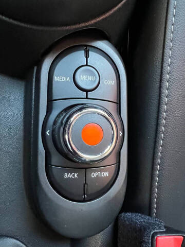 2022 MINI Hardtop 2 Door Oxford Edition