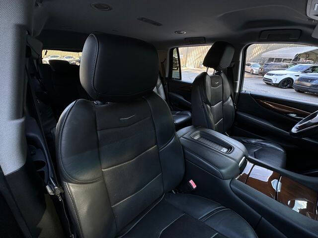 2019 Cadillac Escalade Standard