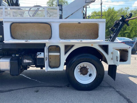 2015 Freightliner 108 SD