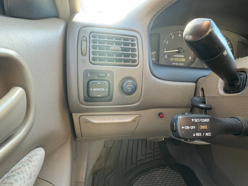 2001 Toyota Corolla LE