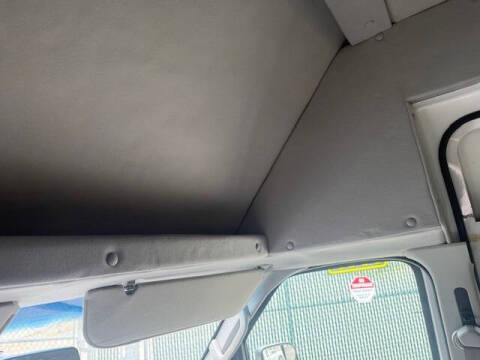 2011 Ford E-Series E-350 SD XL