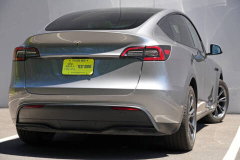 2024 Tesla Model Y Long Range
