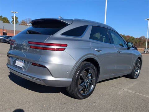 2023 Genesis Electrified GV70