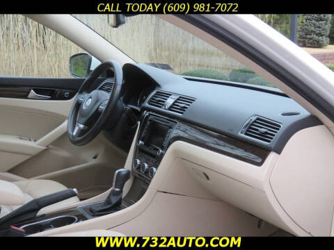 2014 Volkswagen Passat 1.8T SEL Premium PZEV