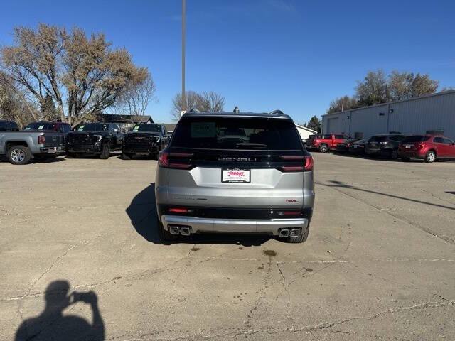 2026 GMC Acadia Denali