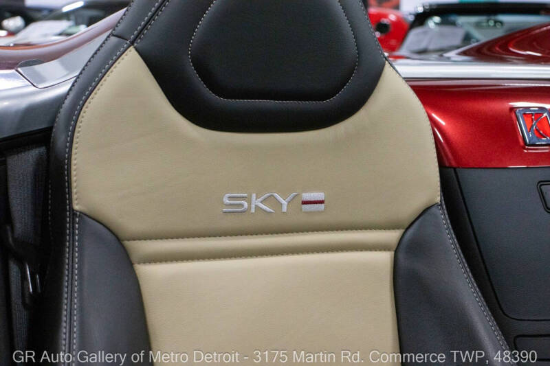 2009 Saturn SKY Red Line