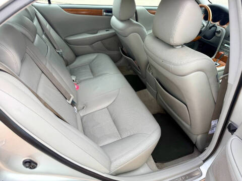 2005 Lexus ES 330