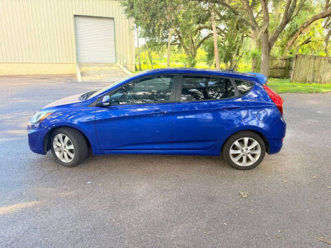 2013 Hyundai Accent SE