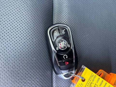 2022 Buick Enclave Essence