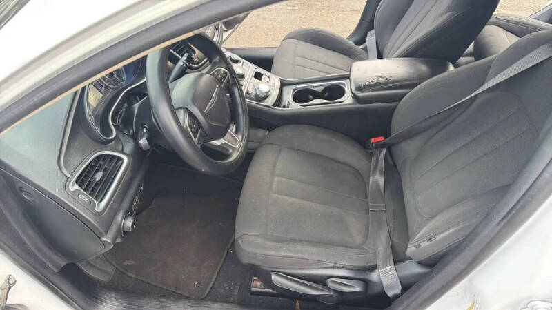 2016 Chrysler 200