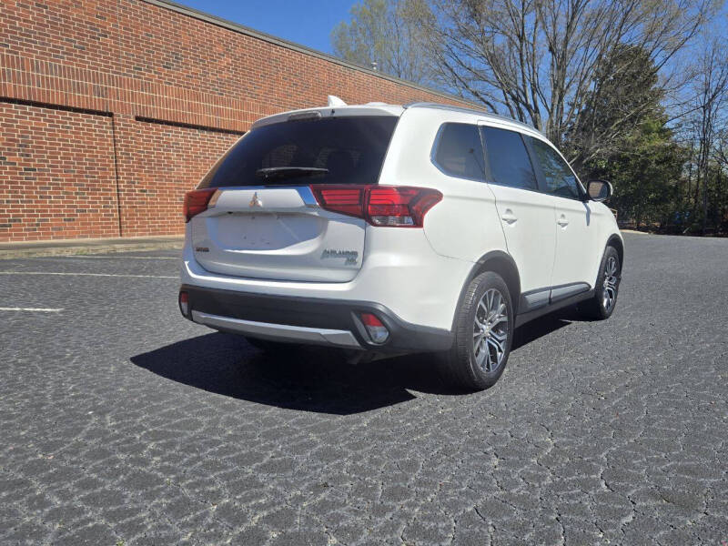 2018 Mitsubishi Outlander SE