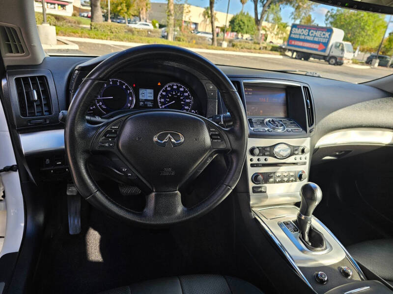 2015 Infiniti Q60 Coupe Journey
