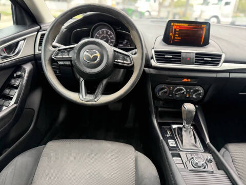 2017 Mazda MAZDA3 Sport