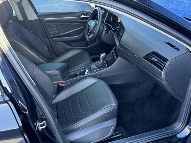 2022 Volkswagen Jetta SEL