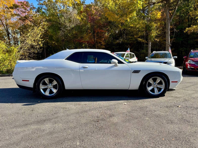 2016 Dodge Challenger SXT