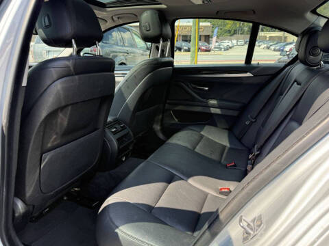 2015 BMW 5 Series 528i