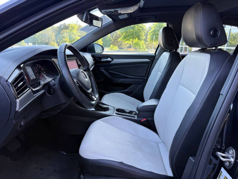 2019 Volkswagen Jetta R-Line