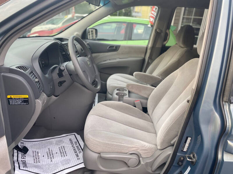 2007 Kia Sedona Lx For In Garfield Nj 2 995 2007 Kia Sedona Lx For In Garfield, Garfield Car Seat Covers