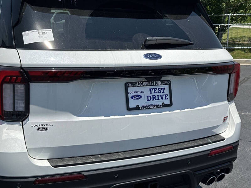 2025 Ford Explorer ST