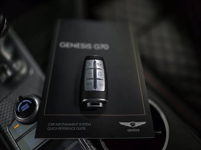 2023 Genesis G70