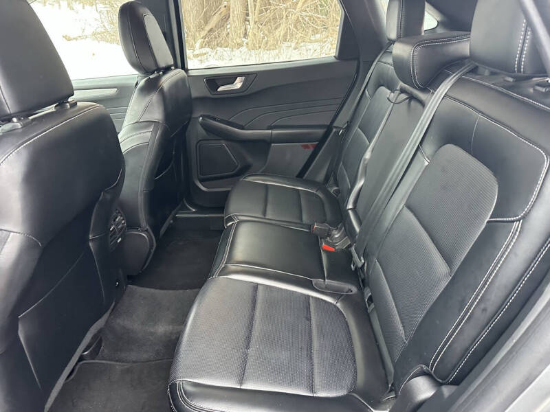 2023 Ford Escape Platinum