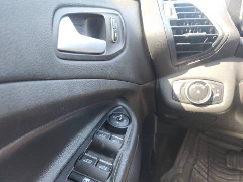 2015 Ford C-MAX Hybrid SE