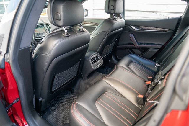 2016 Maserati Ghibli 28